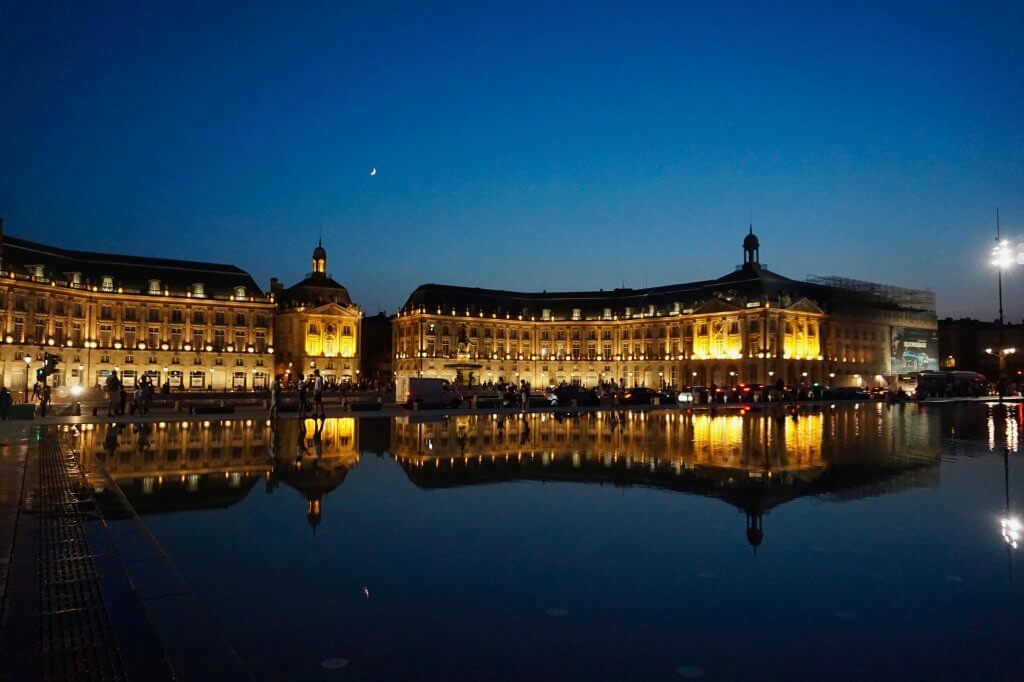 Place de la Bourse in Bordeaux at night 